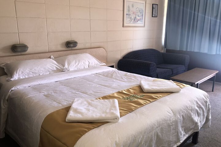Room 38 of 80