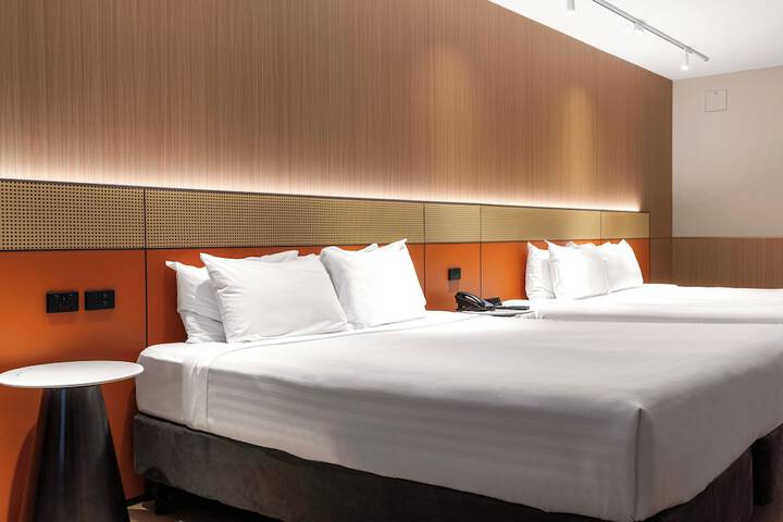 Room 46 of 95