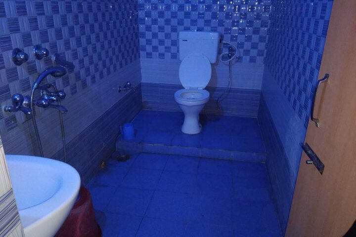 Room 16 of 21