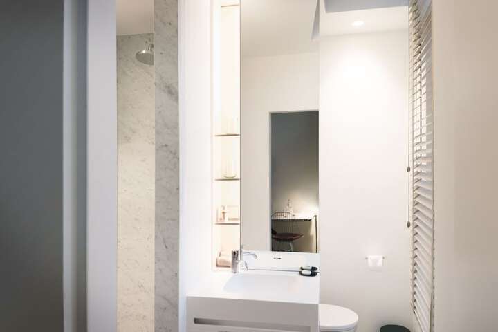 Room 44 of 72