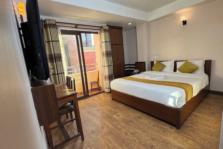 Room 15 of 50