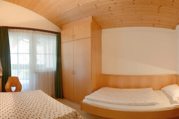 Room 18 of 72