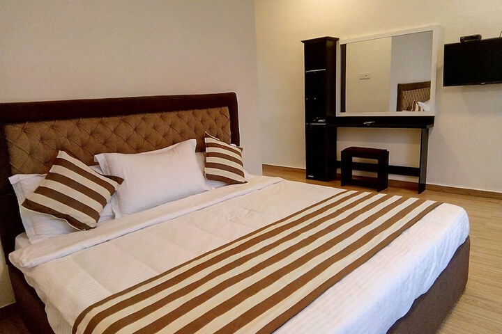 Room 7 of 86
