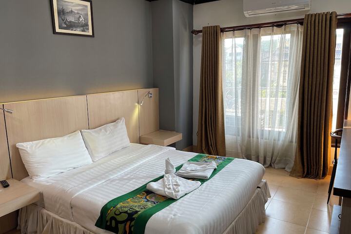 Room 49 of 73