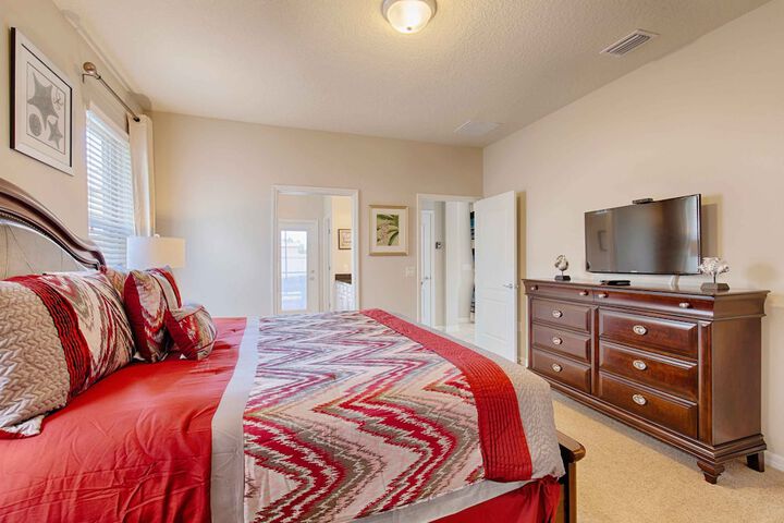 Room 13 of 53