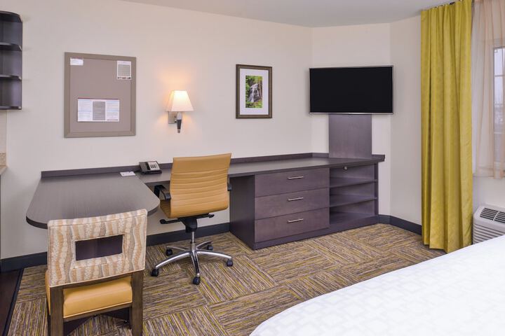 1 King Bed 1 Bedroom Suite (38 of 42)