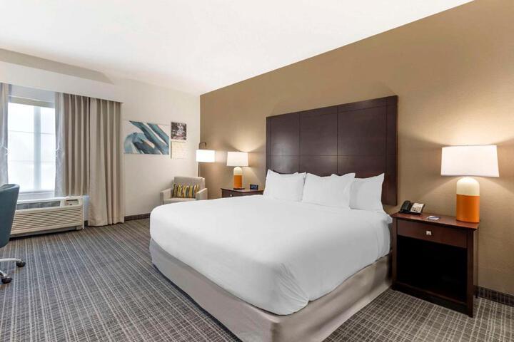 Standard Room, King or Two Doubles