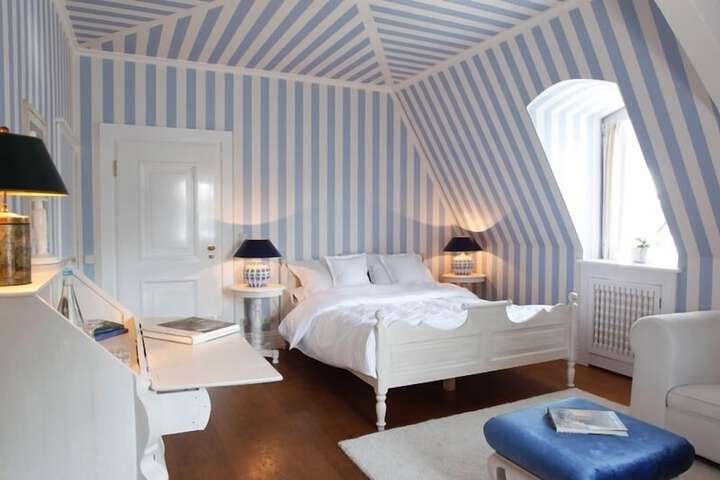 Room 3 of 18