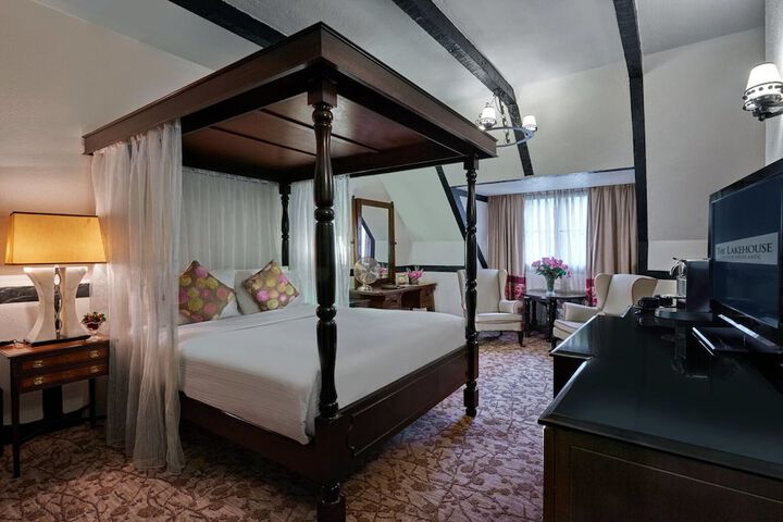 Room 6 of 29