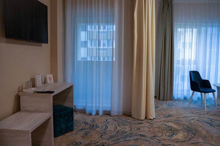 Room 14 of 51