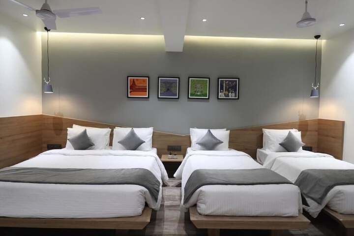 Room 9 of 55