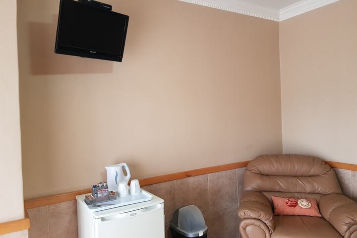 Room 13 of 40