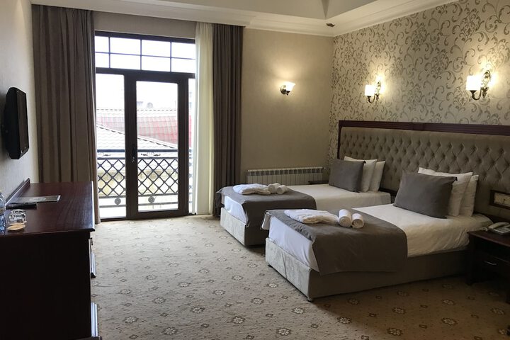 Room 10 of 71