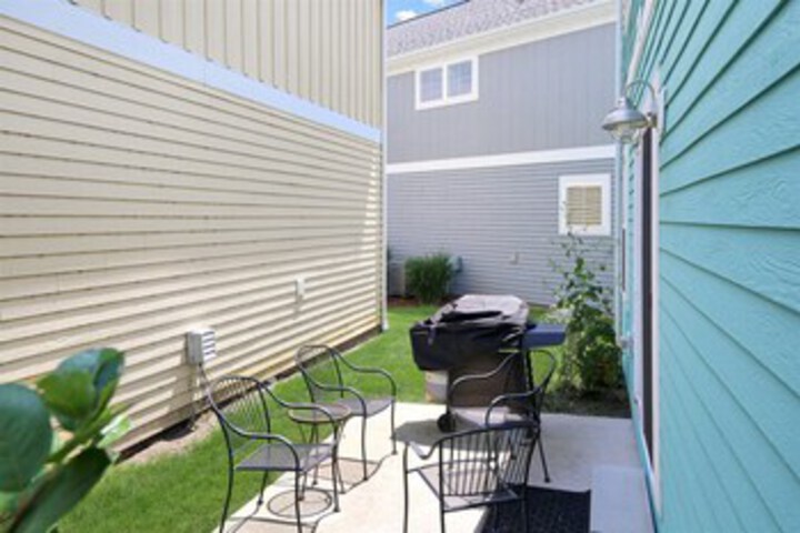 Terrace/Patio 2 of 40