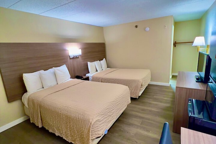 2 Double Beds (5 of 12)