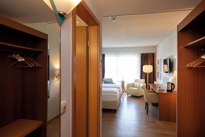 Room 19 of 74