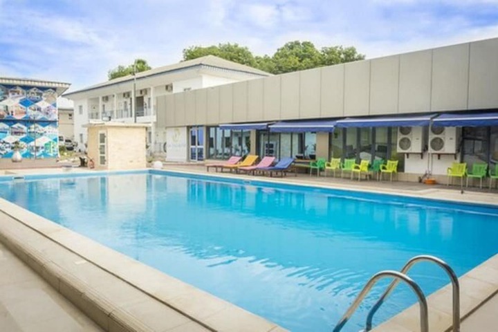 Pool 31 of 47