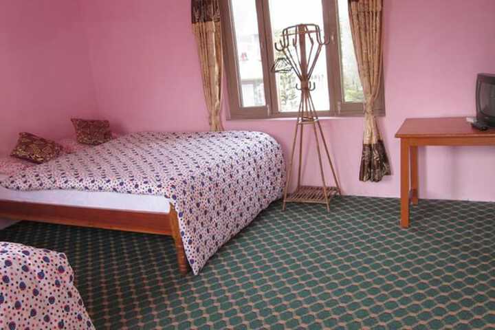Room 7 of 17
