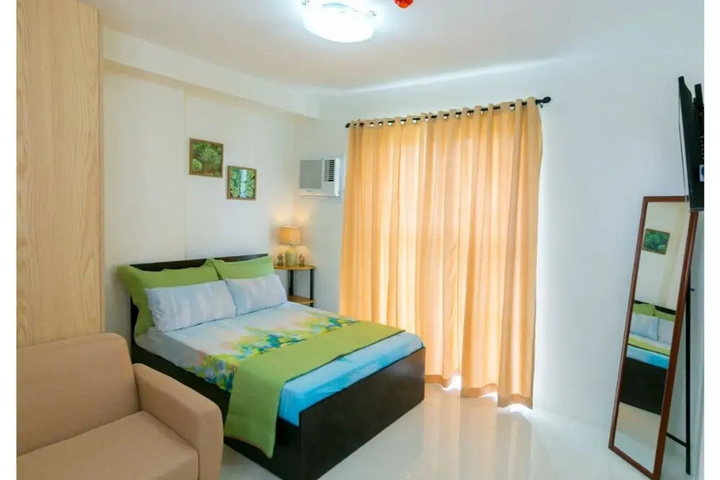 Room 5 of 14