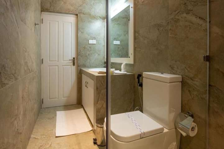 Room 11 of 29