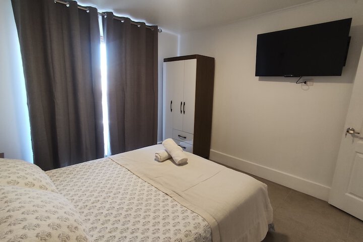Room 6 of 68