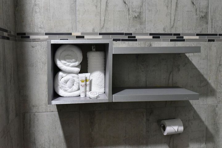 Room 18 of 21