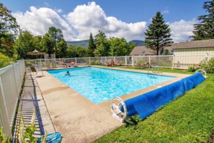 Pool 9 of 13