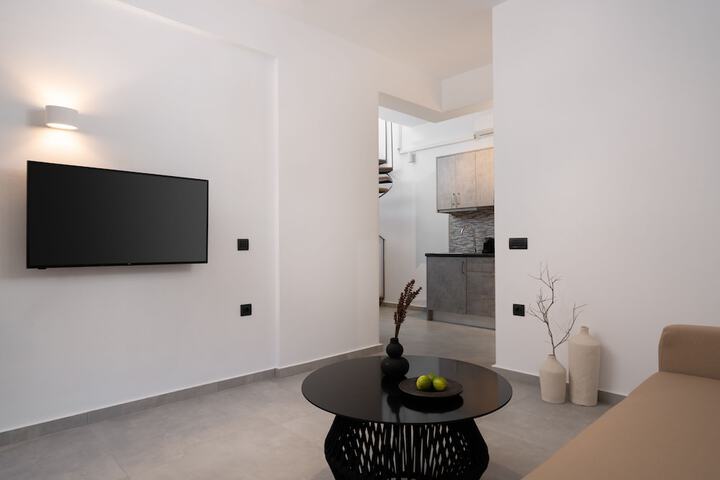 Room 12 of 33