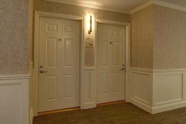 Ballroom/Hall 19 of 23