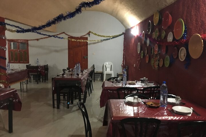 Dining 5 of 18