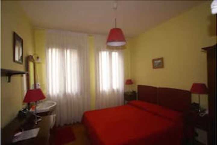 Room 7 of 17