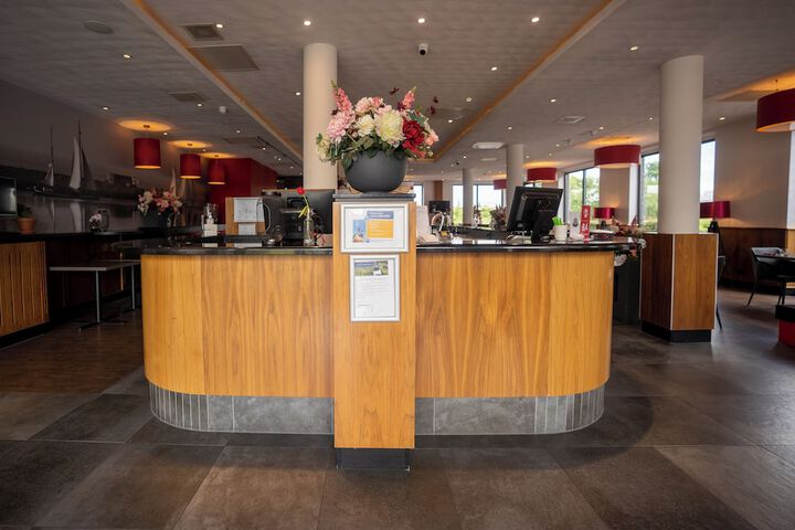 Reception hall