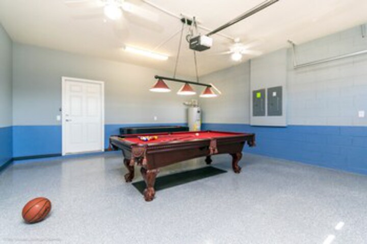 Room 8 of 65