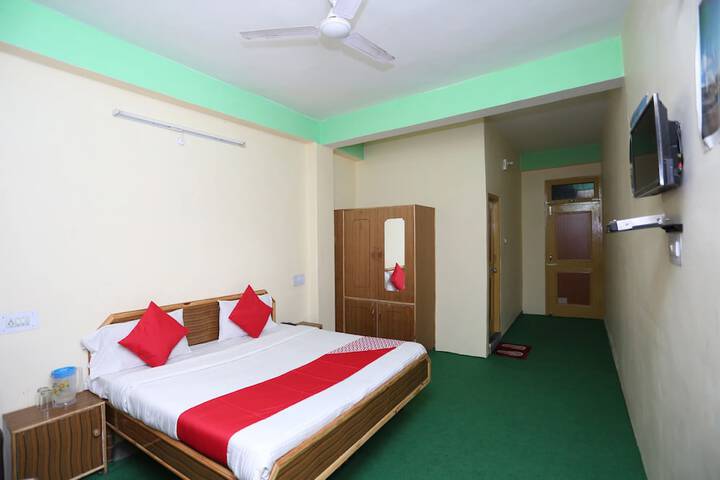 Room 13 of 20