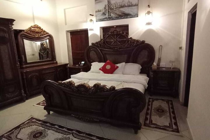 Room 10 of 48