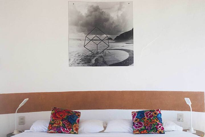Room 9 of 125
