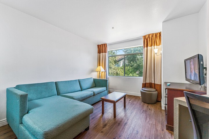 Room 7 of 45