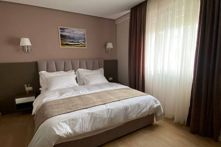 Room 32 of 113