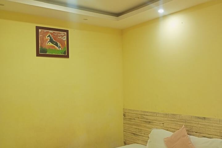 Room 13 of 15