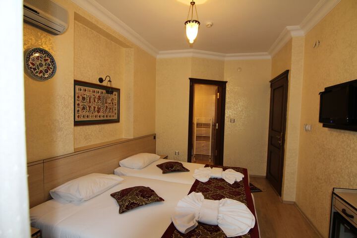 Room 22 of 74
