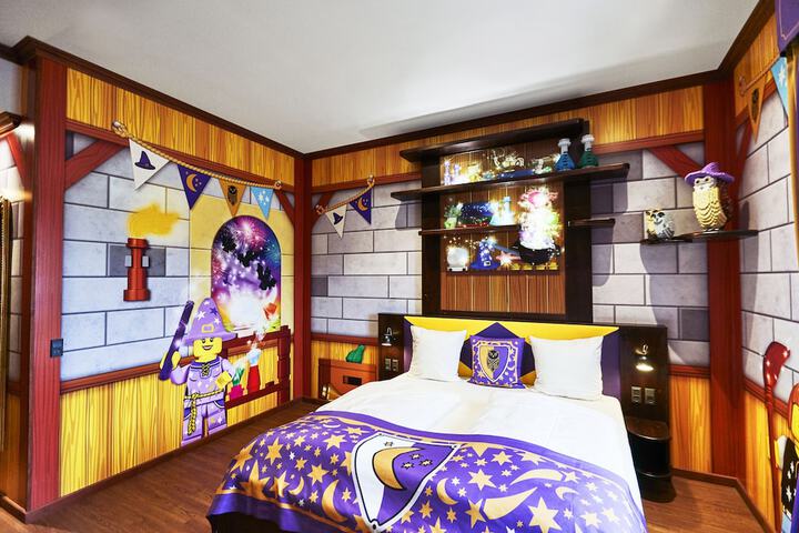 Room 21 of 54