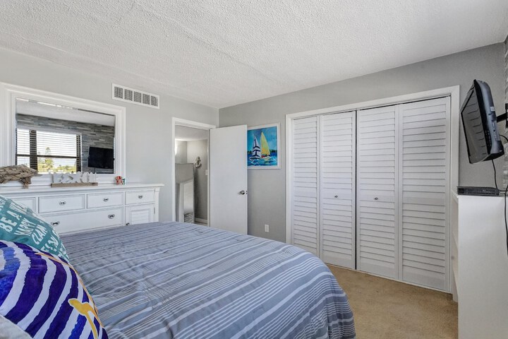Room 78 of 325
