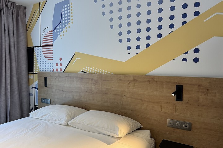 Room 7 of 69