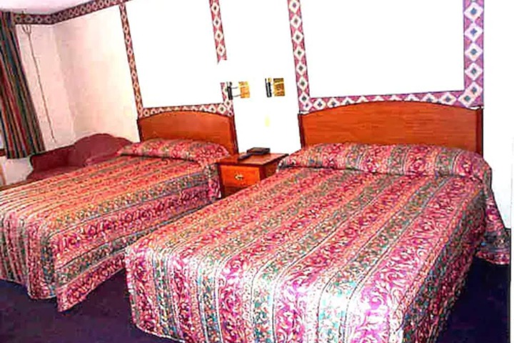 Room 2 of 11