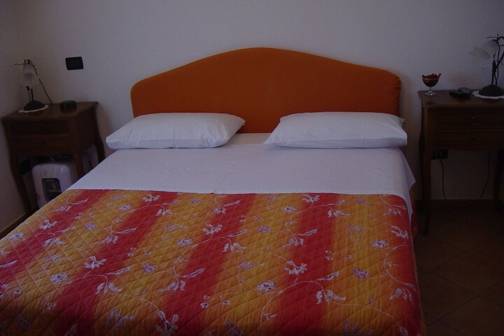 Room 3 of 41