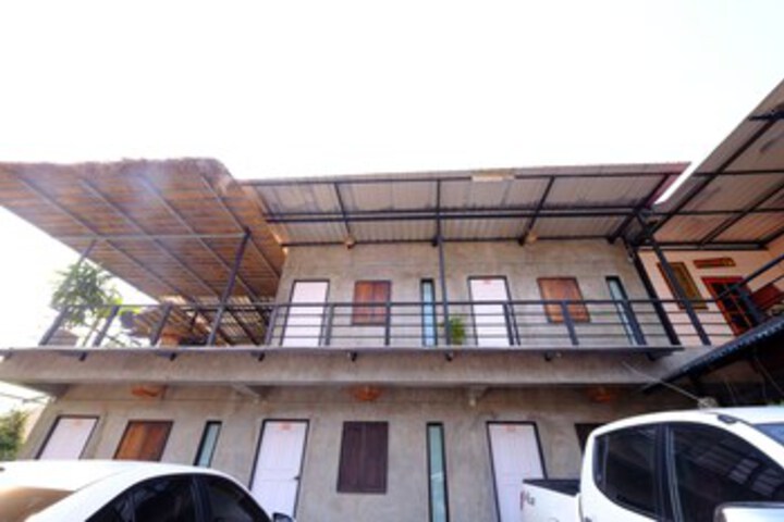 Baan Tang Homestay