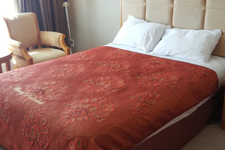 Room 5 of 35