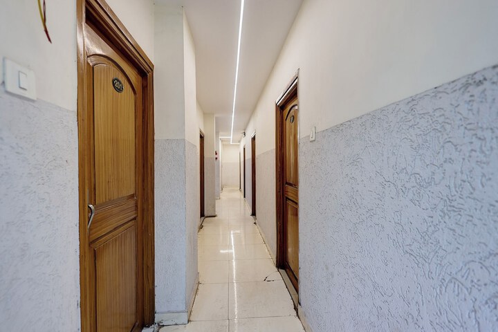 Hotel Interior 3 of 29