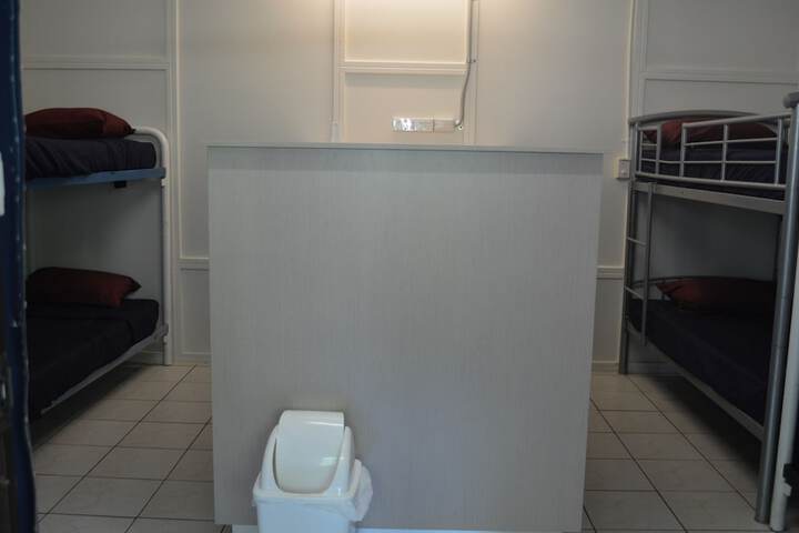 Room 10 of 67