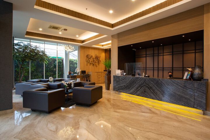 Lobby Entry
